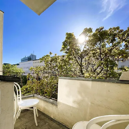 City Apartment Berlin * Berlin